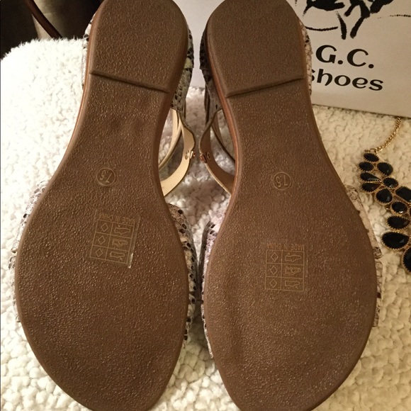 NEW! Snakeskin Gladiator Casual Sandals - Picture 8 of 8